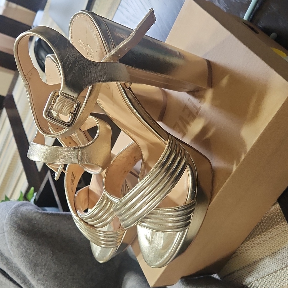 Jewel Badgley Miachka gold heels 9.5